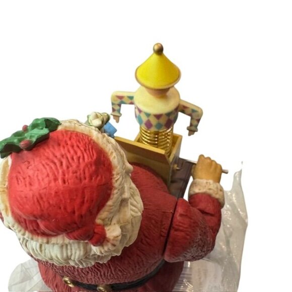 Enesco Musical Santa Figurine 1985 "My Favorite Things" Christmas Decor - Picture 7 of 7